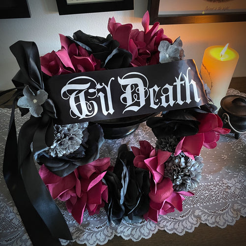 Til Death Black and Magenta Round Wreath
