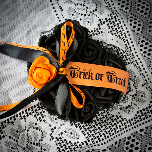 Trick or Treat Mini Orange and Black Wreath